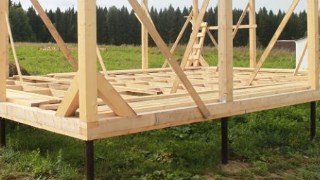 Сарай на винтовых сваях или хозблок на сваях Солнечногорск цена от 2556 руб. / шт.